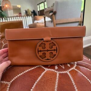 Tory Burch Leather Clutch in Saddle Brown